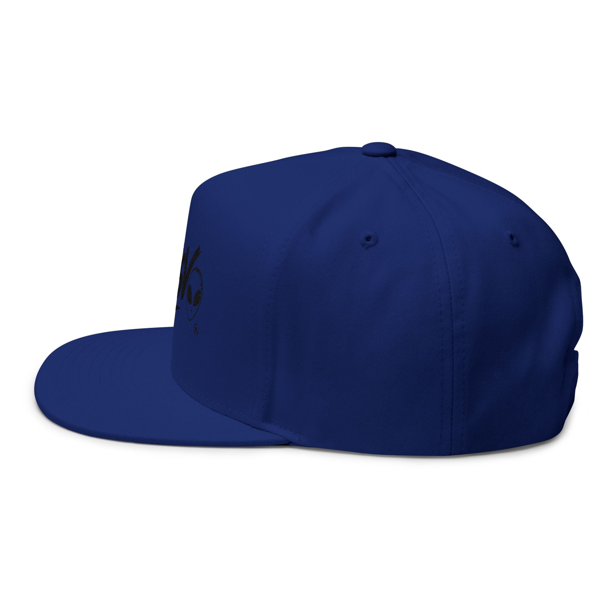 XCLSV Embroidered Flat Bill Cap — Streetwear Snapback with Alien Logo