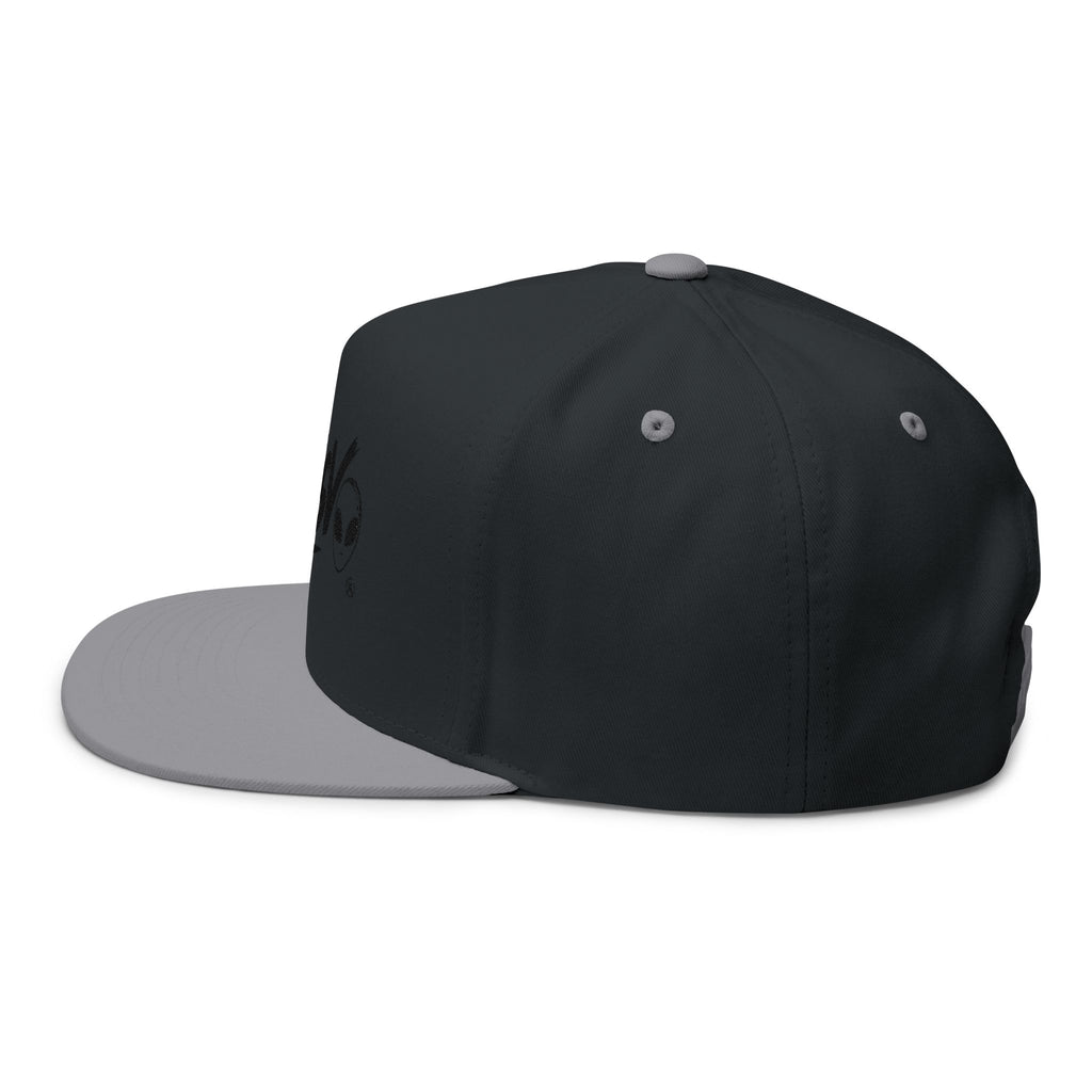 XCLSV Embroidered Flat Bill Cap — Streetwear Snapback with Alien Logo